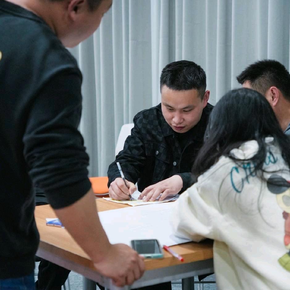 义乌葛亮家具商行