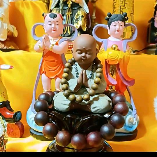 4二宝糖宝万家灯火结善缘