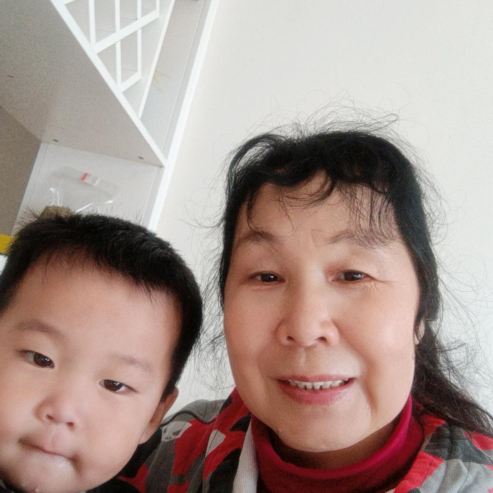 刘玲
