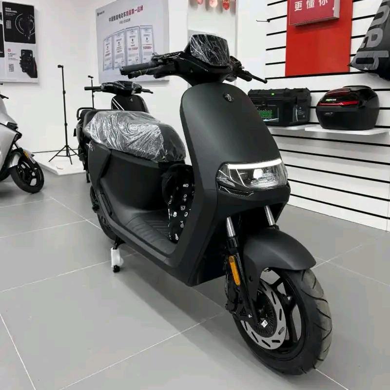 长安德政西路九号电动车