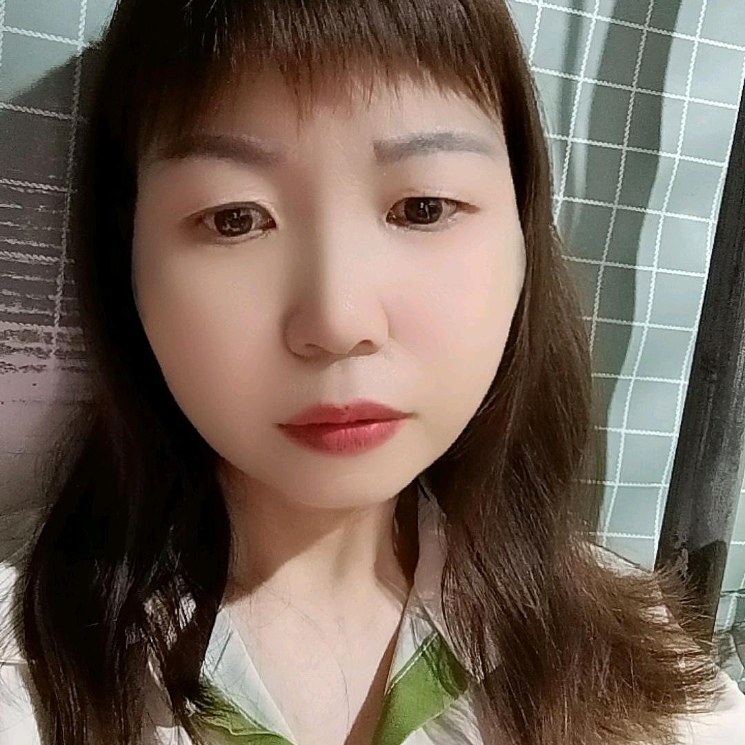 冬季的马没草吃