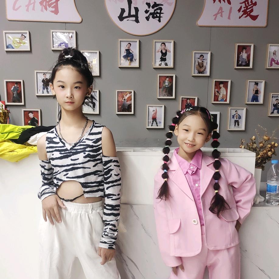 大静子😘小千子