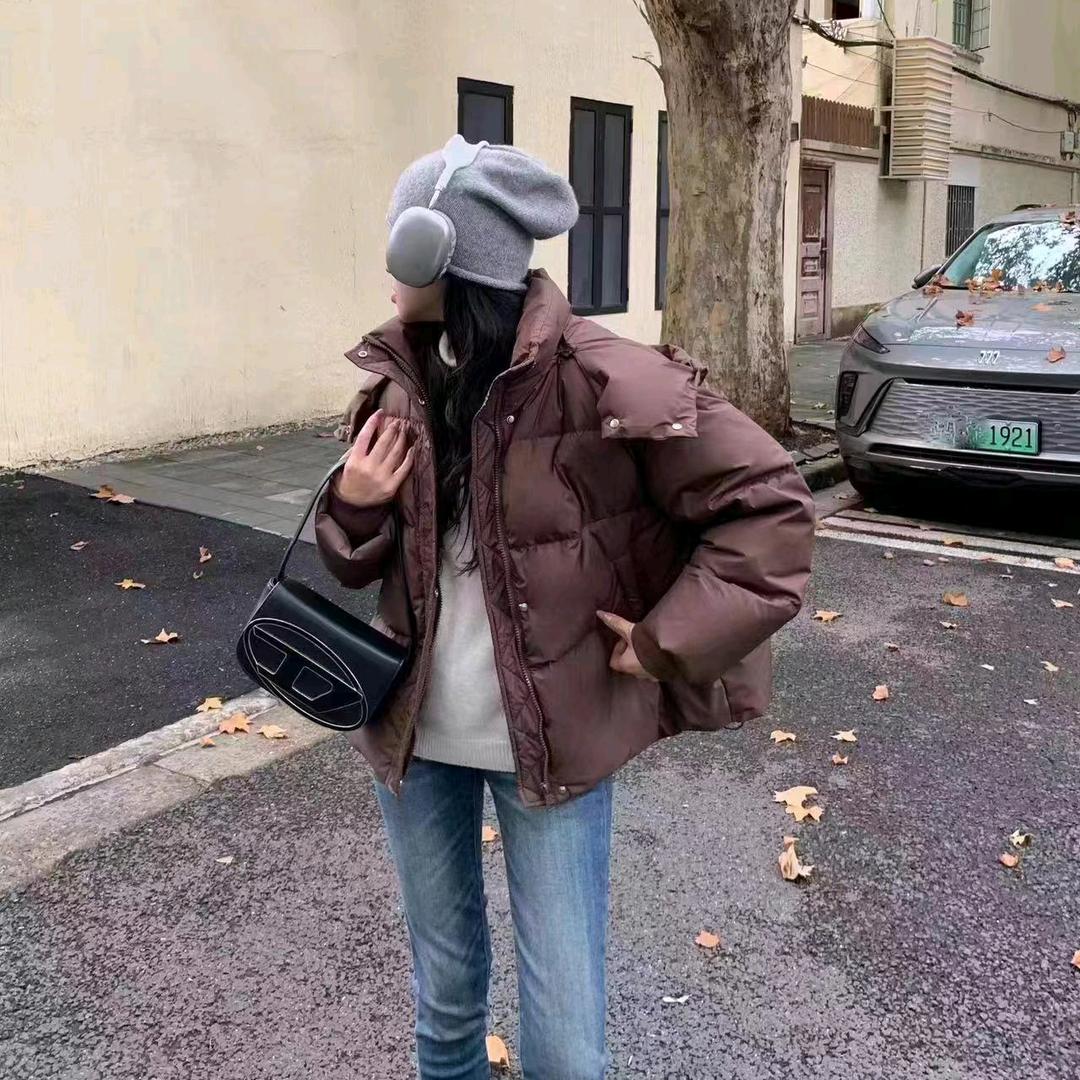 方向服饰羽绒服工厂店