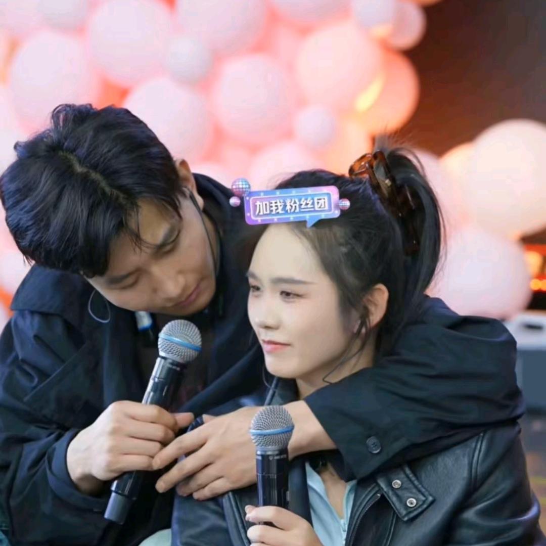 小佳佳，豆豆