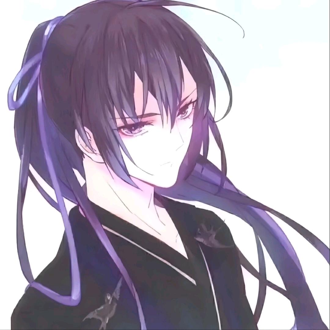 凌君