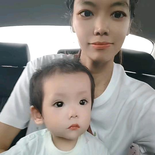 溪溪