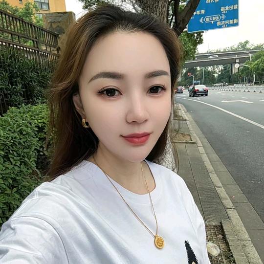 男仕佯护♛晓倩