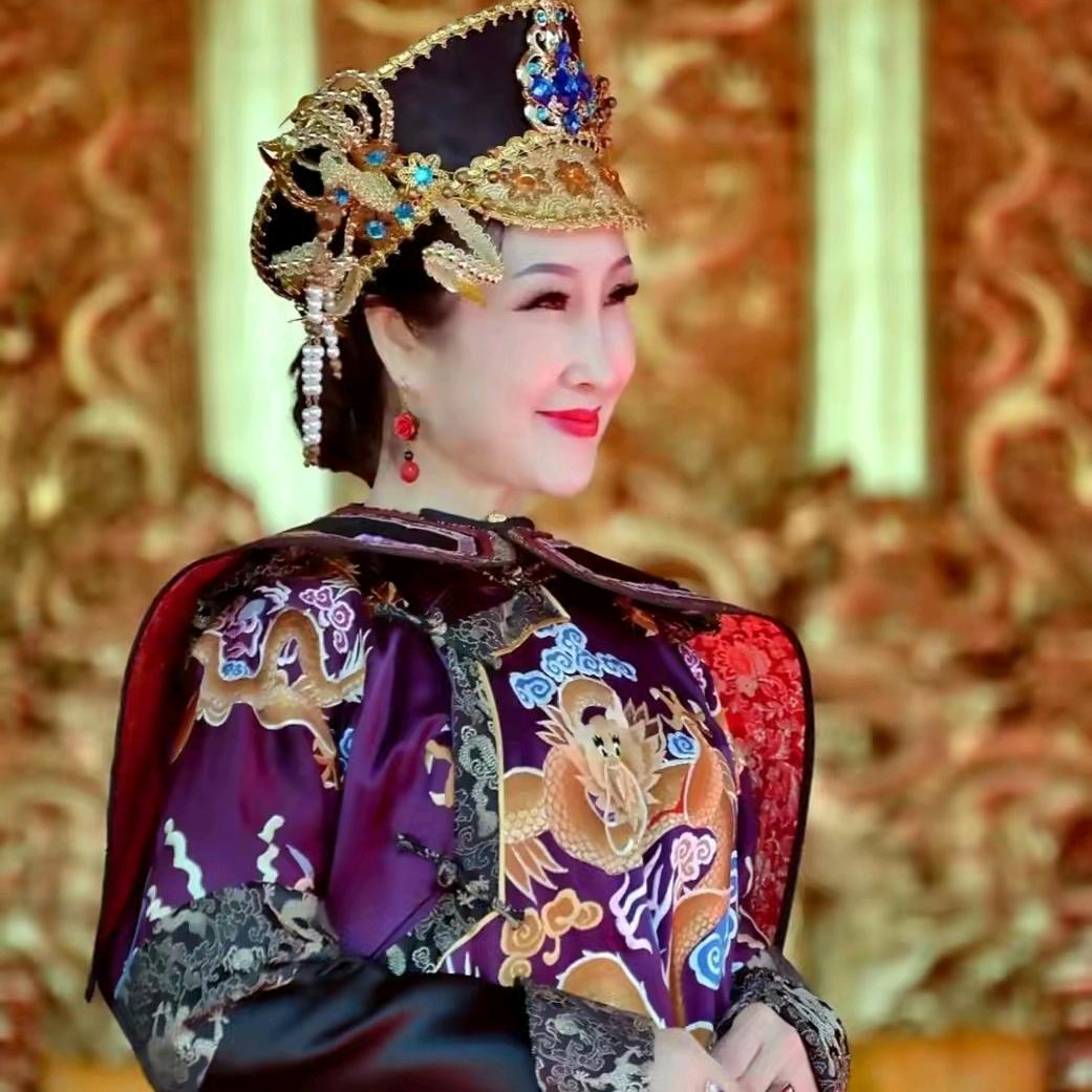 皇家么妹旗袍