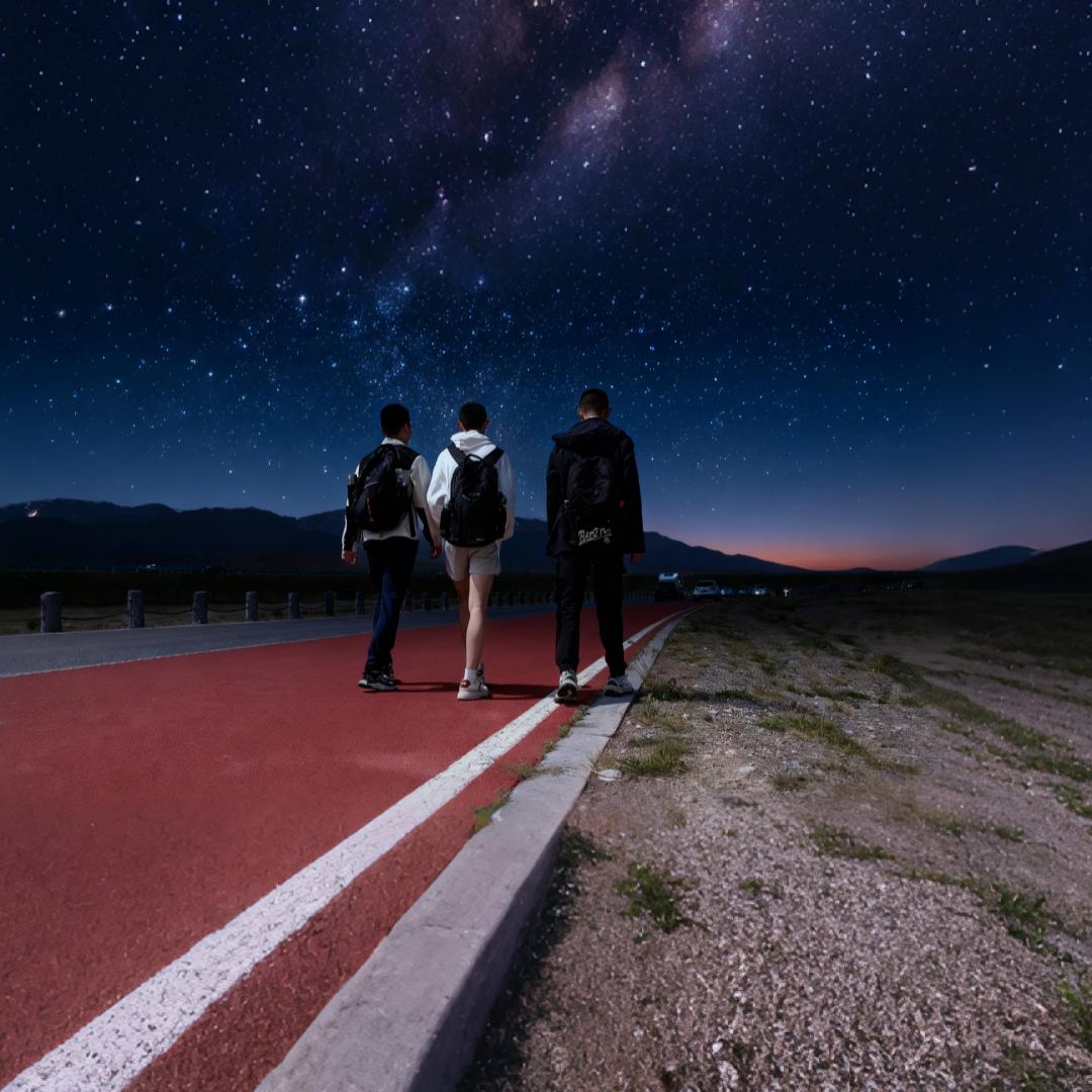 应充桃花开满洛