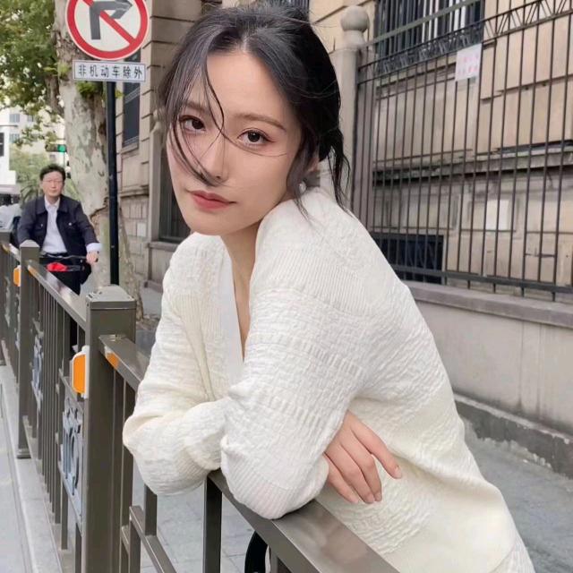 邱雅。@抖音