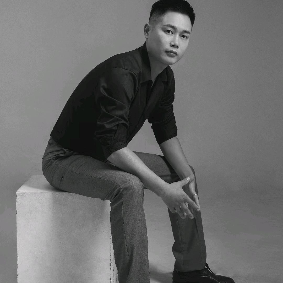 一条悠闲的鱼🐟