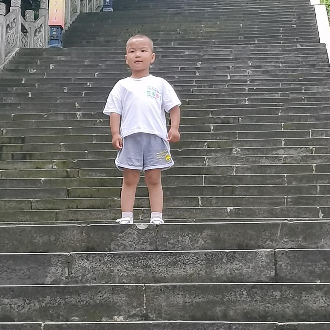 为了爱情伤了心❤