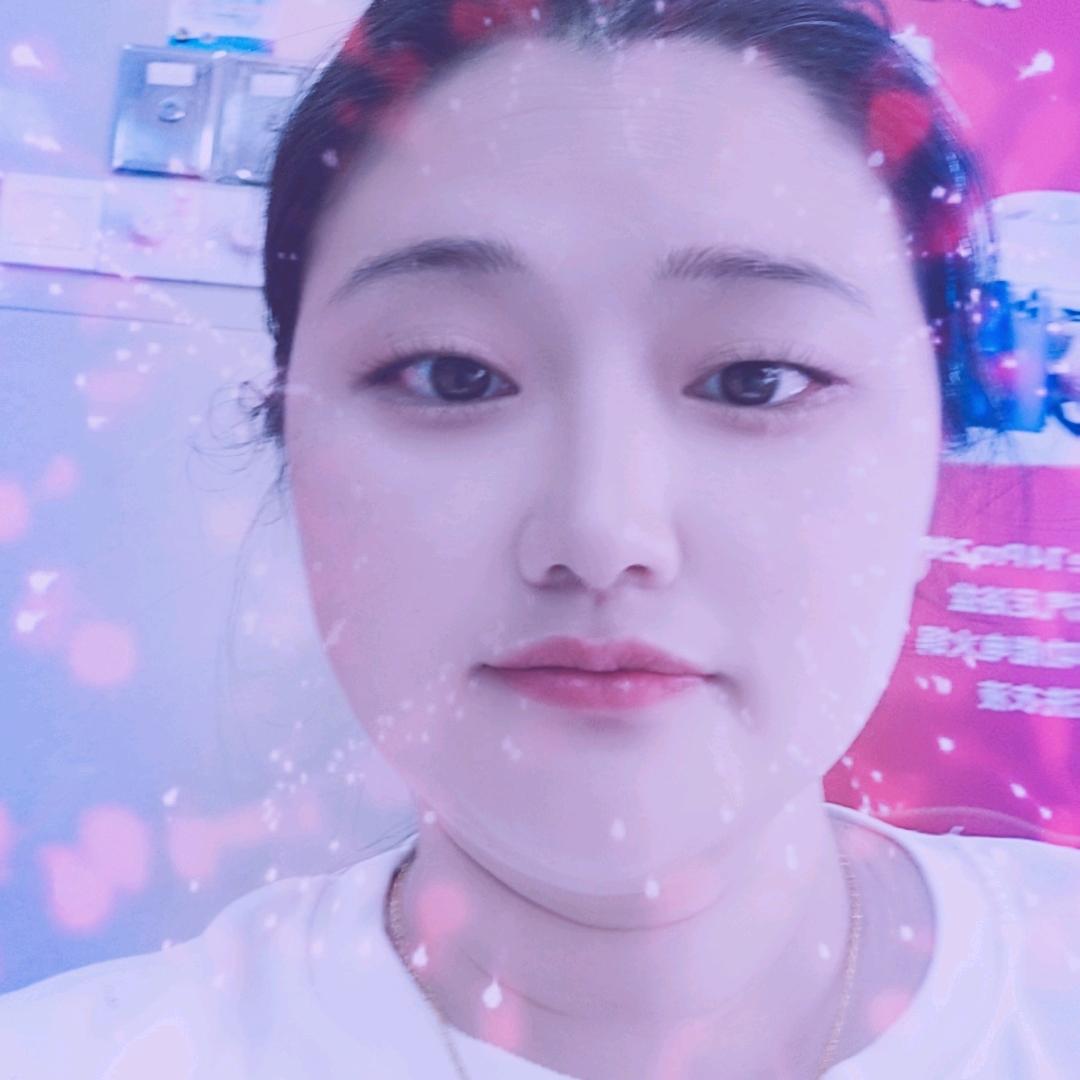 @薇语笑嫣然