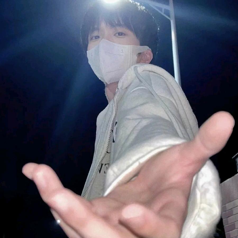 ༂༽沐沐吖༼༃