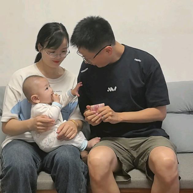 谦谦向上向善～