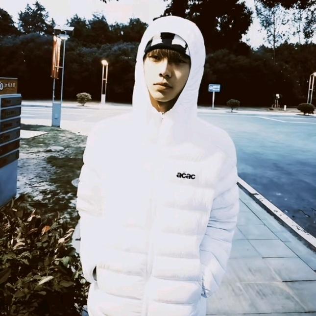 바람에 날리는 꿈🧊