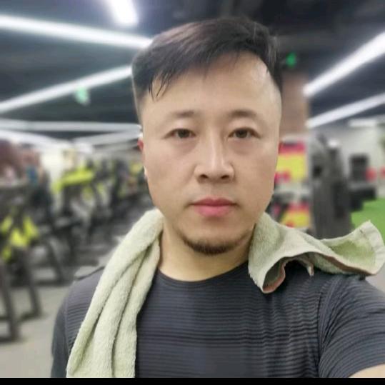 奔跑的大公牛