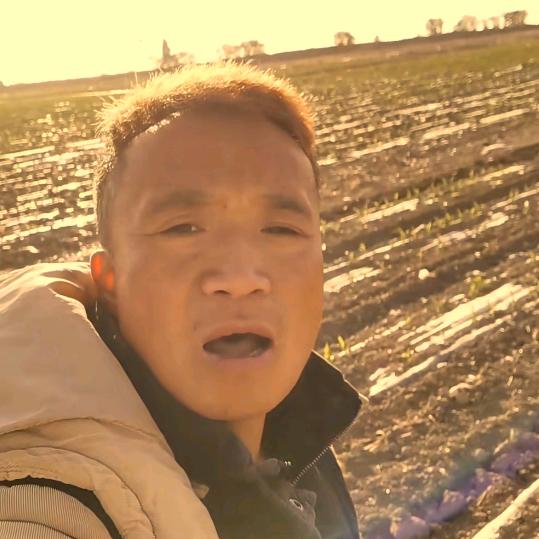 农村小男孩