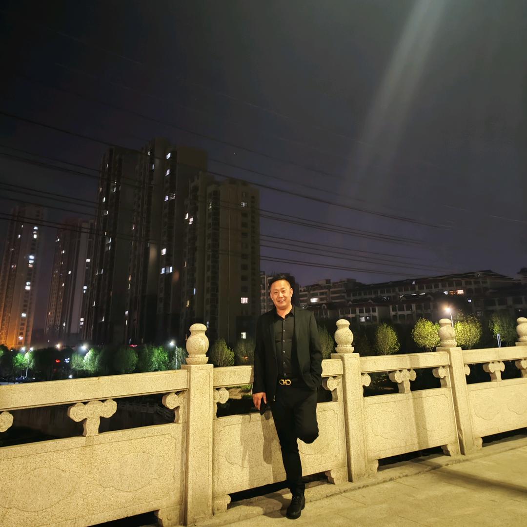 庆哥818