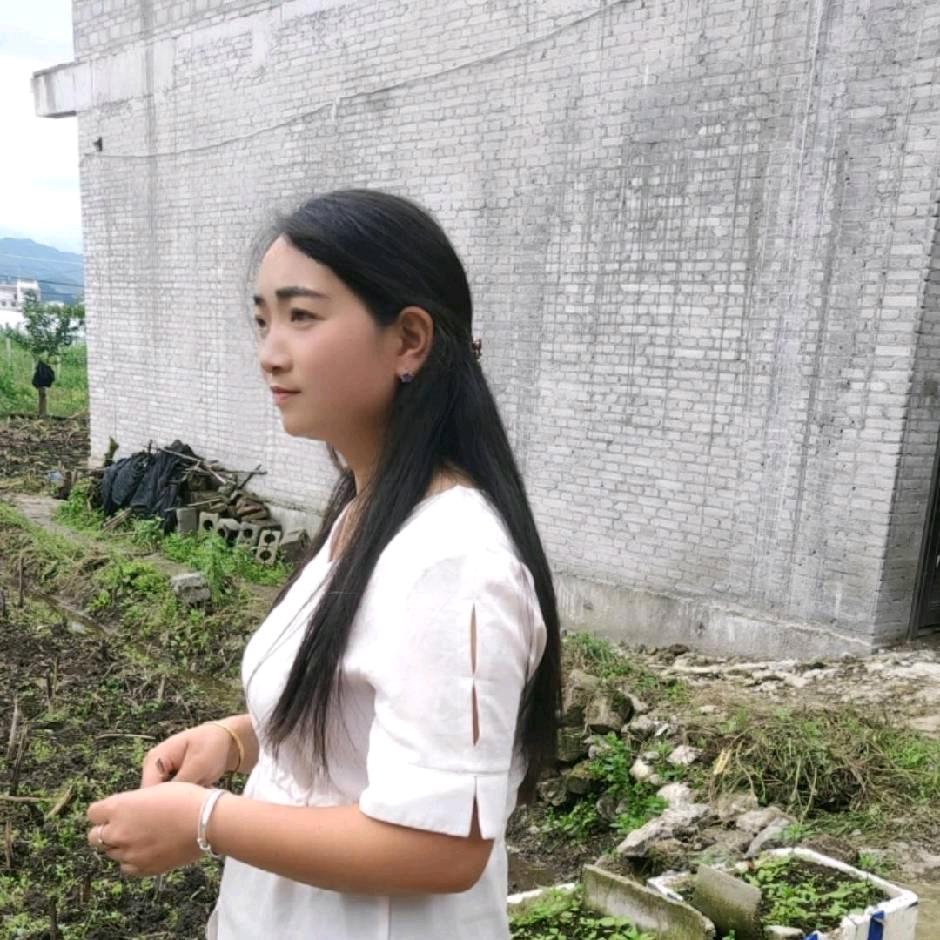 温柔可爱的傻女孩