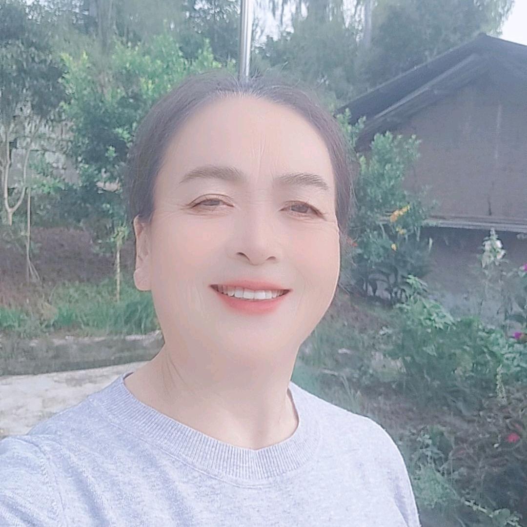 吕建华。