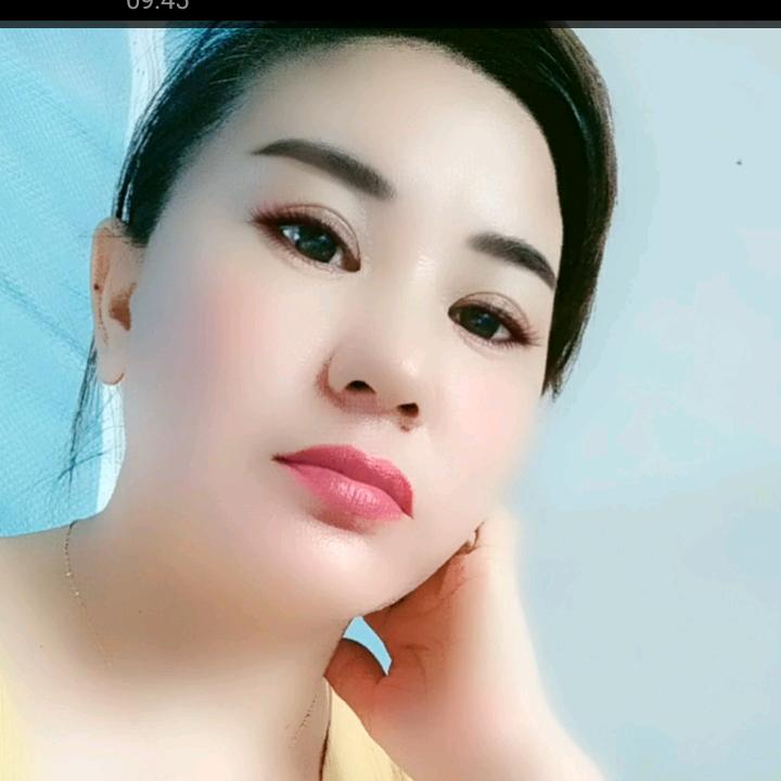 单亲妈妈罗罗