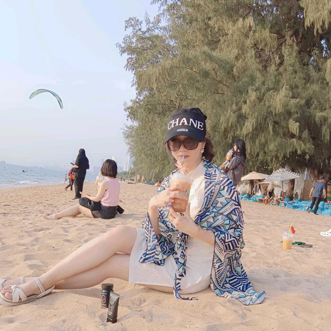 鼎城老板娘~霞姐