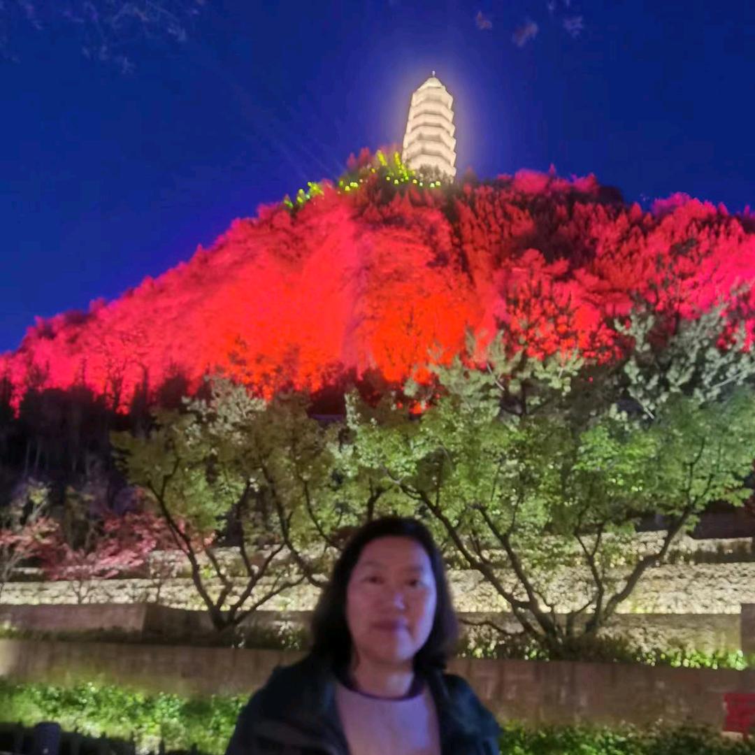 华中💐