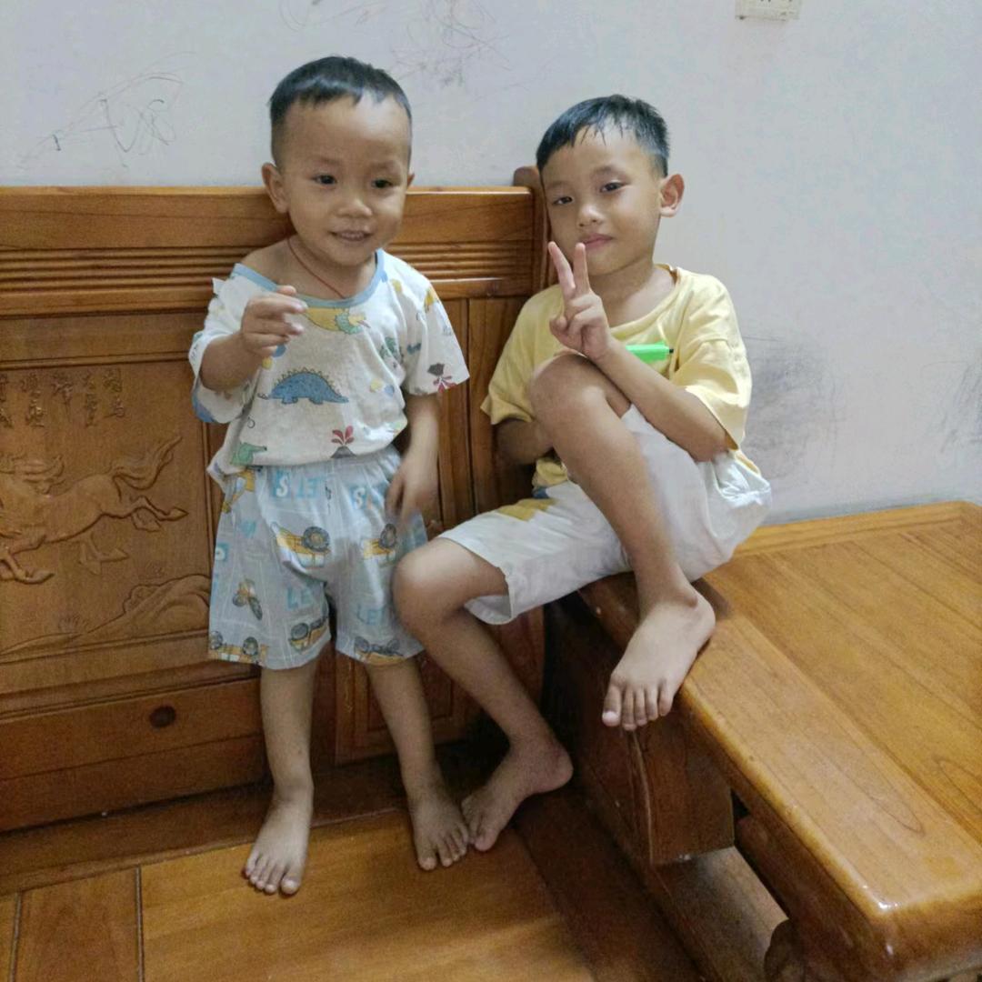 辉.仔.
