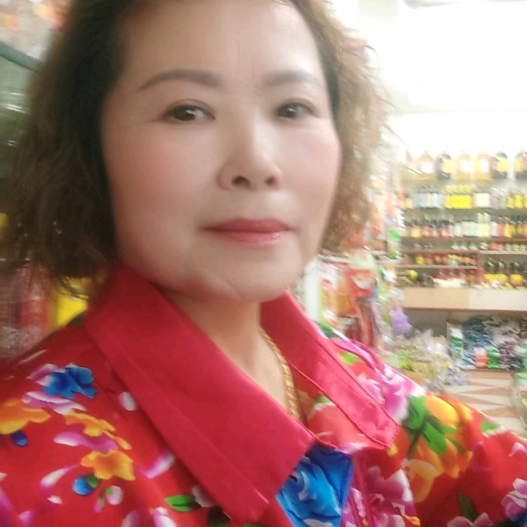 传奇奶奶晚上10点10分直播，谢谢关注