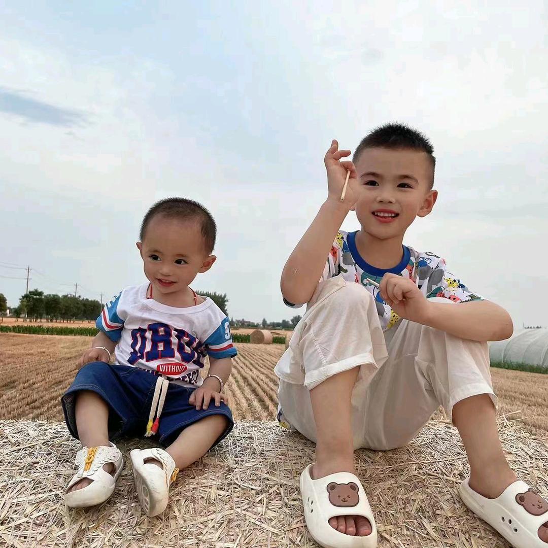 王   成
