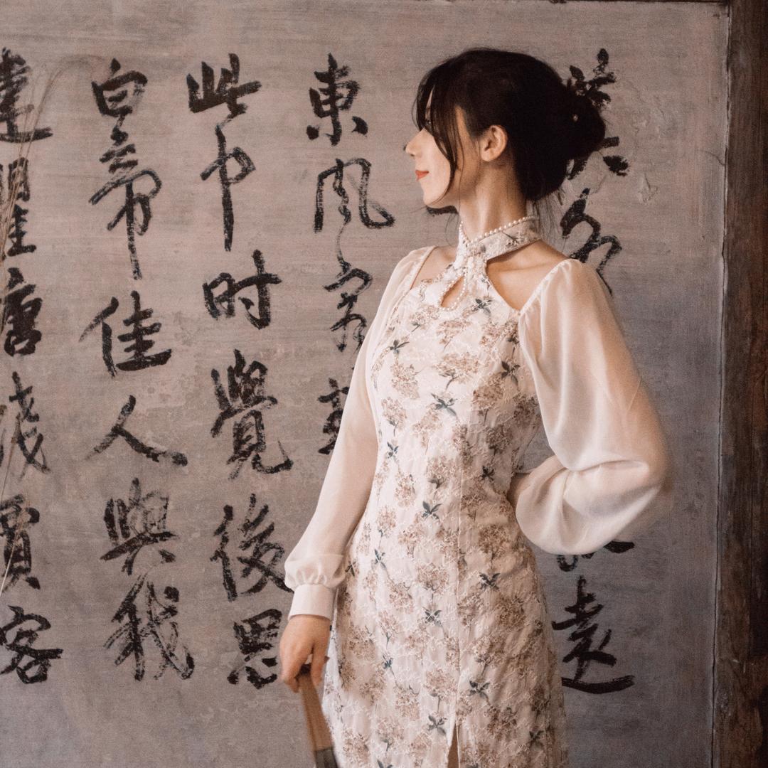 一只小松