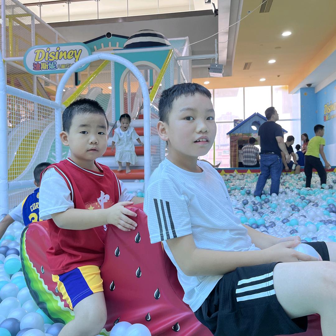 钱来，錢來，钱从四面八方来