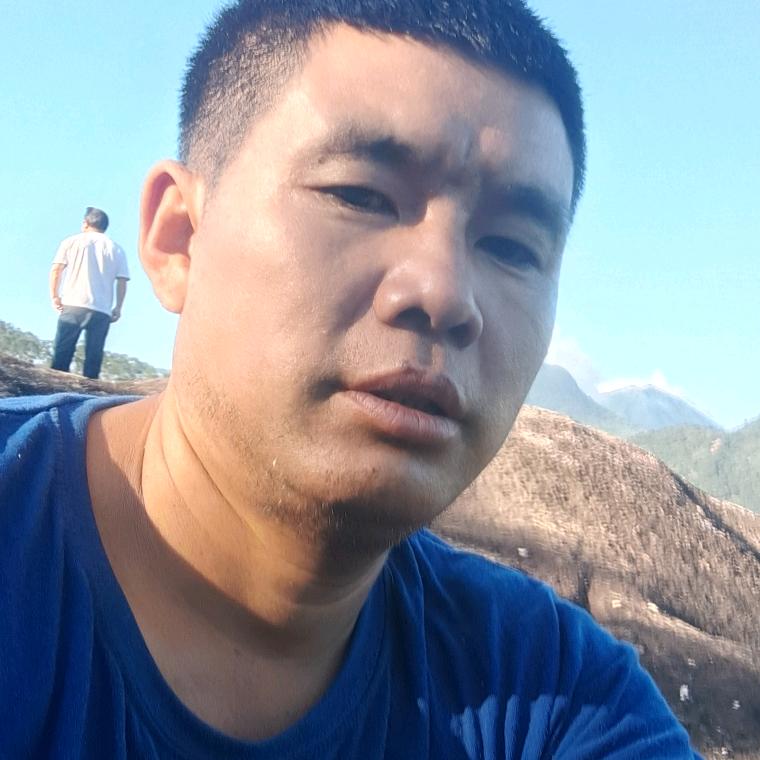 云R李自
