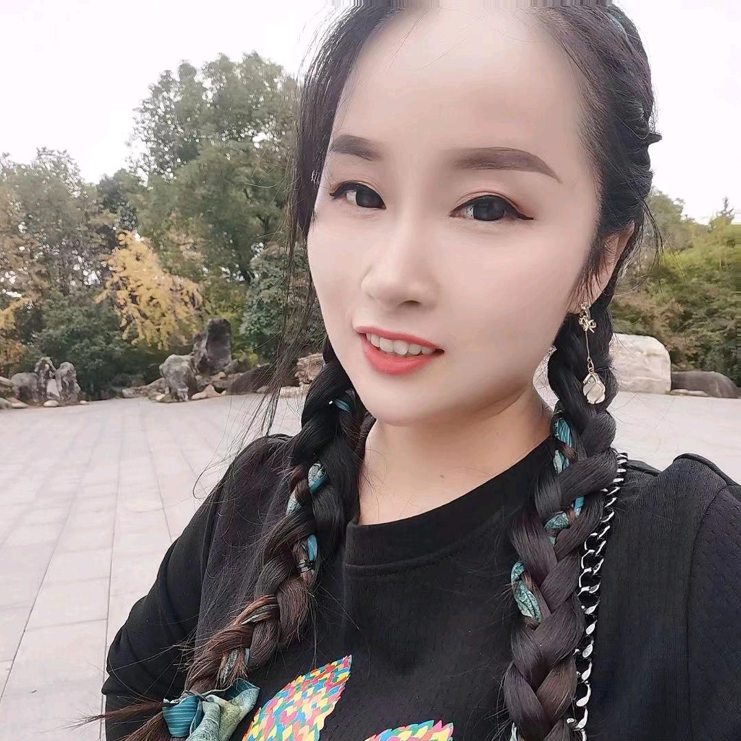 王梓