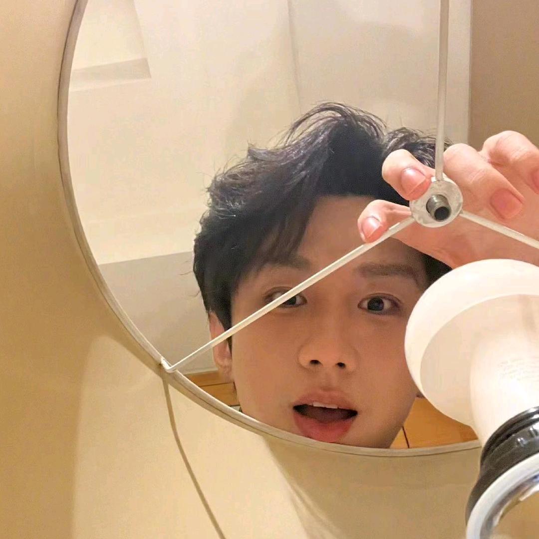 摸摸圆顺脑袋🥝