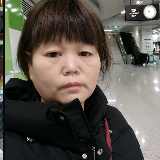 弯弯月儿