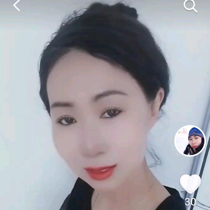 英子