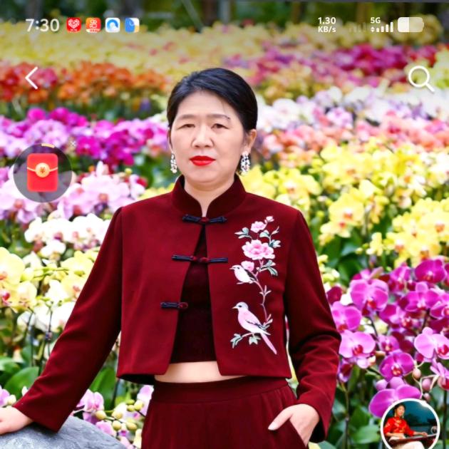 百亩大蒜姐。专业代收割机团队