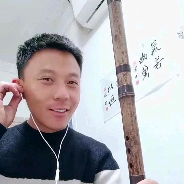 崔诗龙