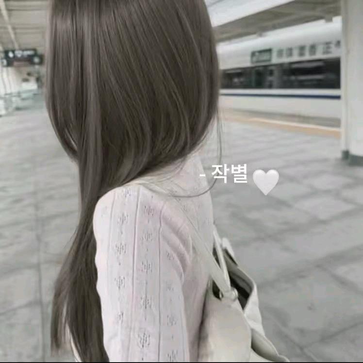 ID.奕只哼少 .