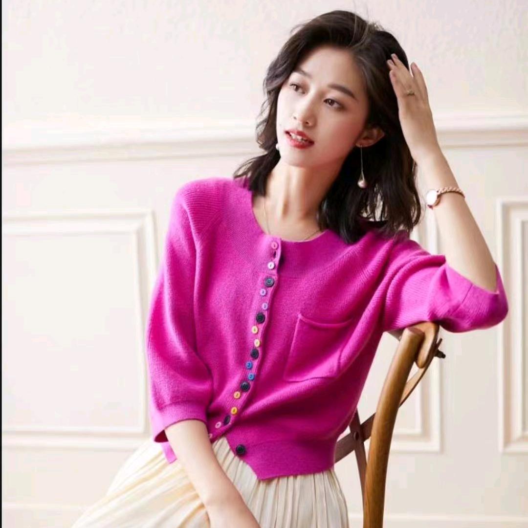 油田名品212店-喜欢唱歌🎤的女装店主