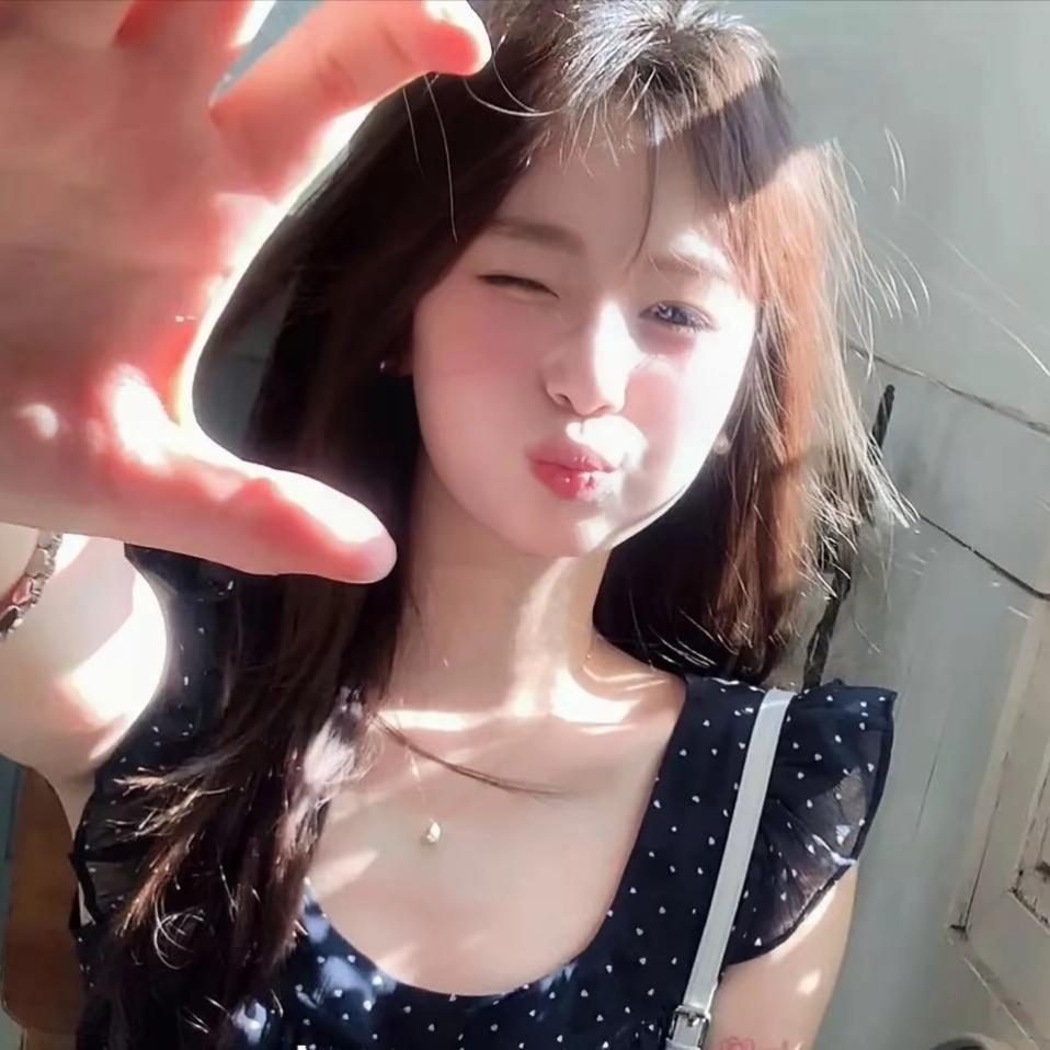奕奕