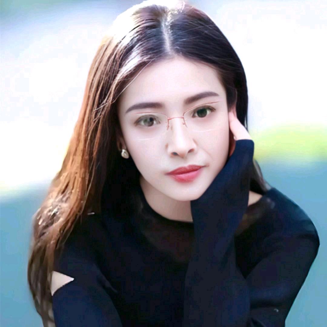 云飞飞¹