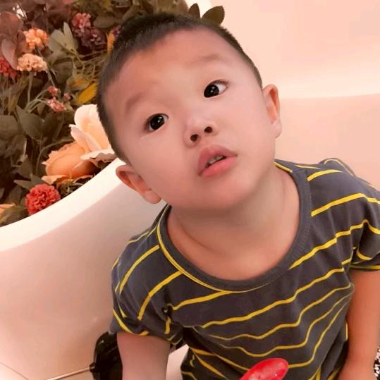 金豆麻麻的水果小店