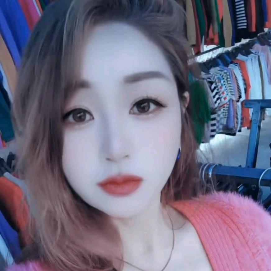 摆地摊江湖杨姐