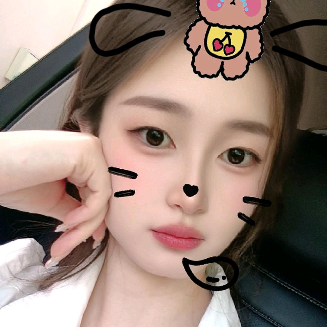 YY.