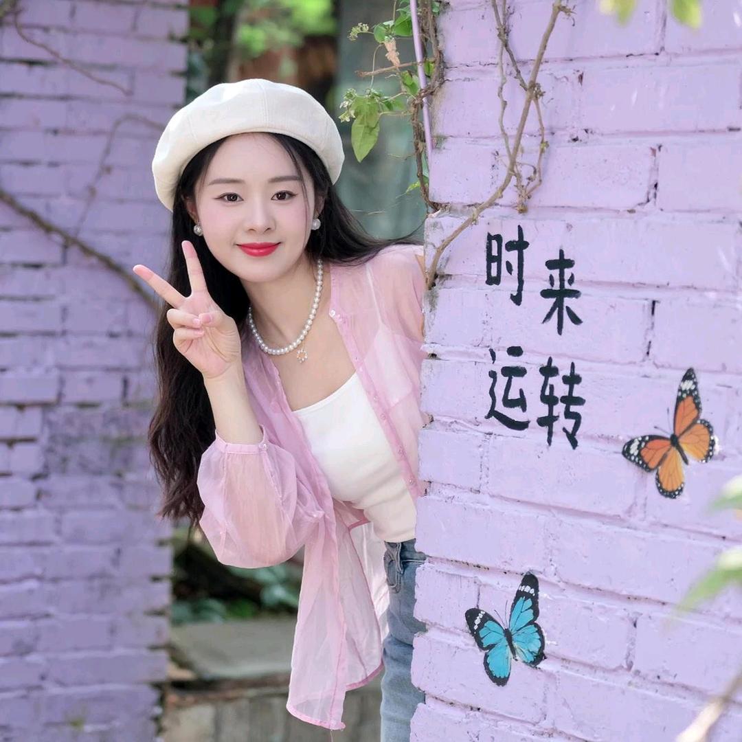 莉莉