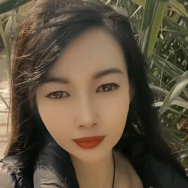 熊艳，独来独往，关注我，带你们做生意