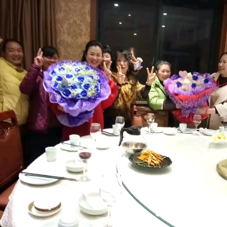 金凤凰福地皮草（源头工厂）